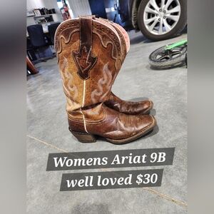 Womens Ariat Cowboy Boots